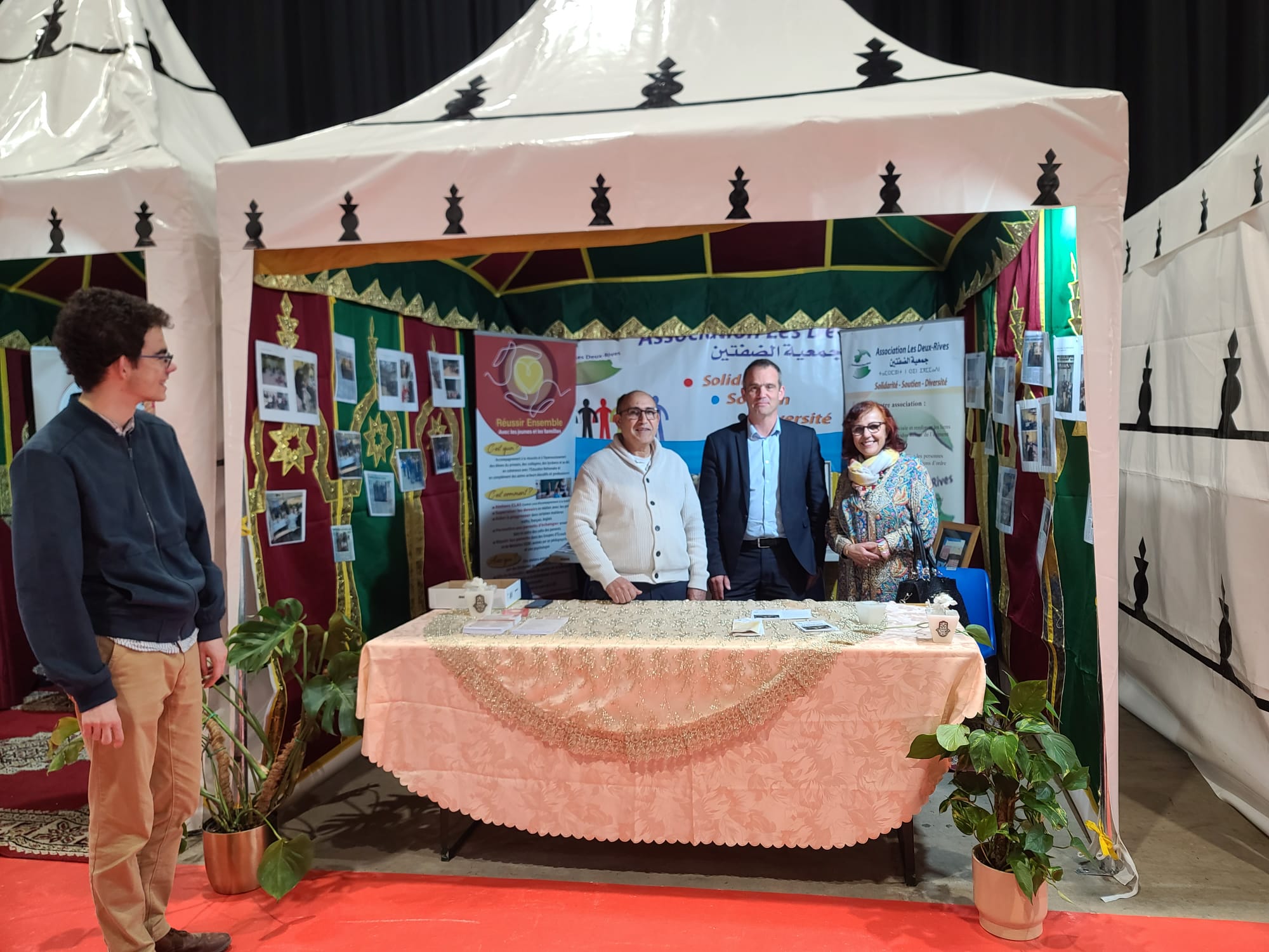 Salon du Maroc à Dreux — stand & visiteurs